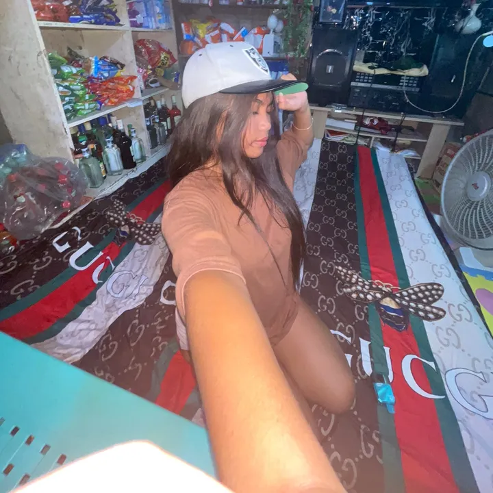 tinay_suckle