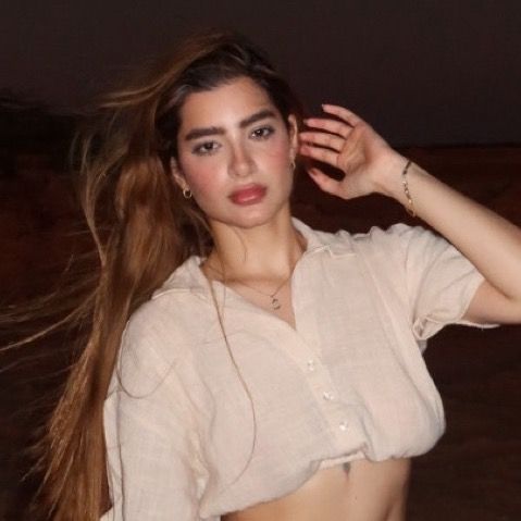 Laura sahar (@laurasahar00) - Urlebird
