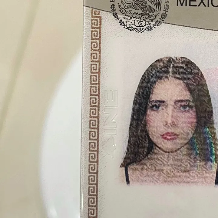 @isabellaoseguera