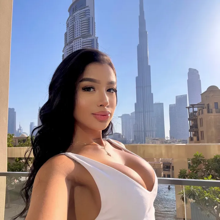 esmeralda_arango