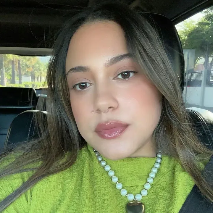 @nicolelizr