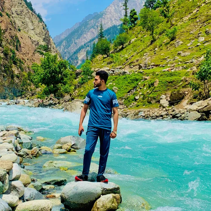 zeeshankhan_837