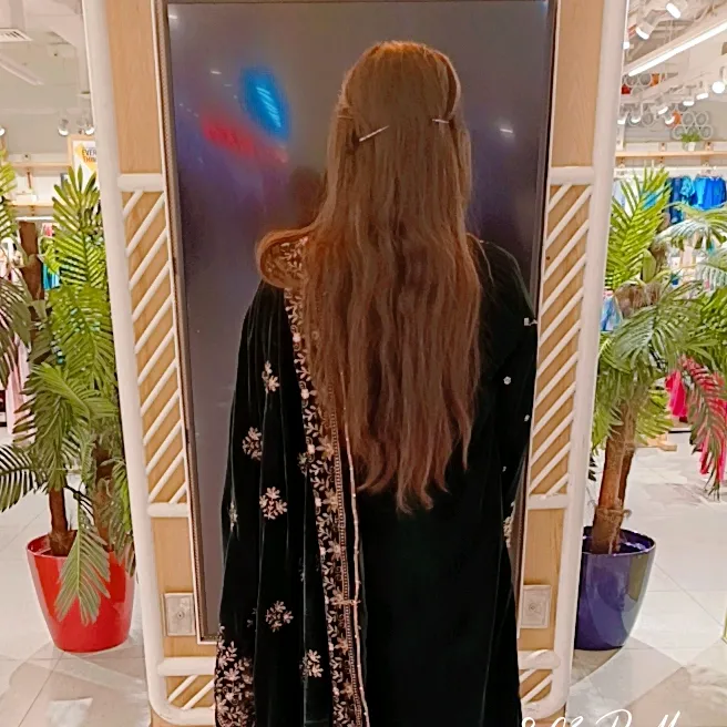 mahreen8433