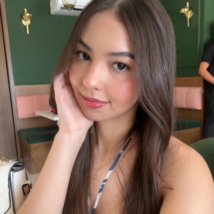 .nicolevanegas