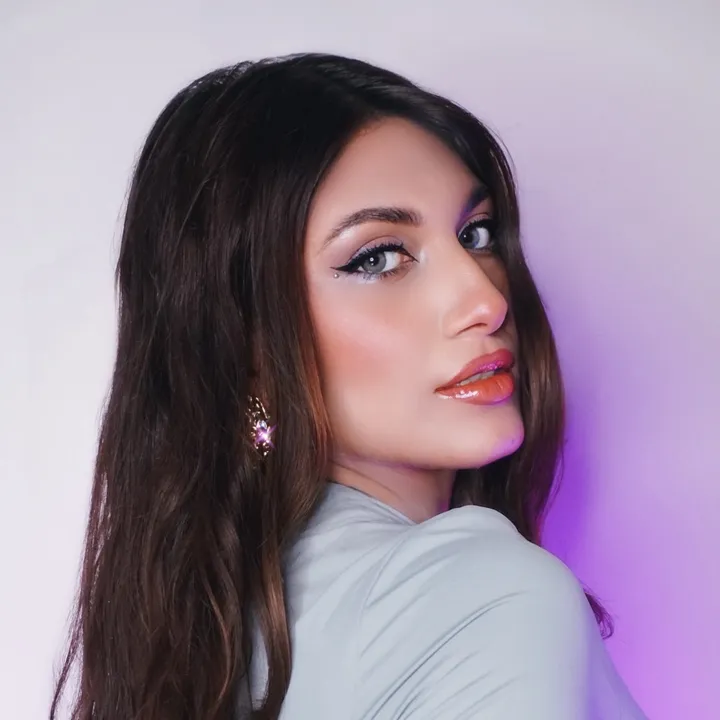 @hoormahaveera