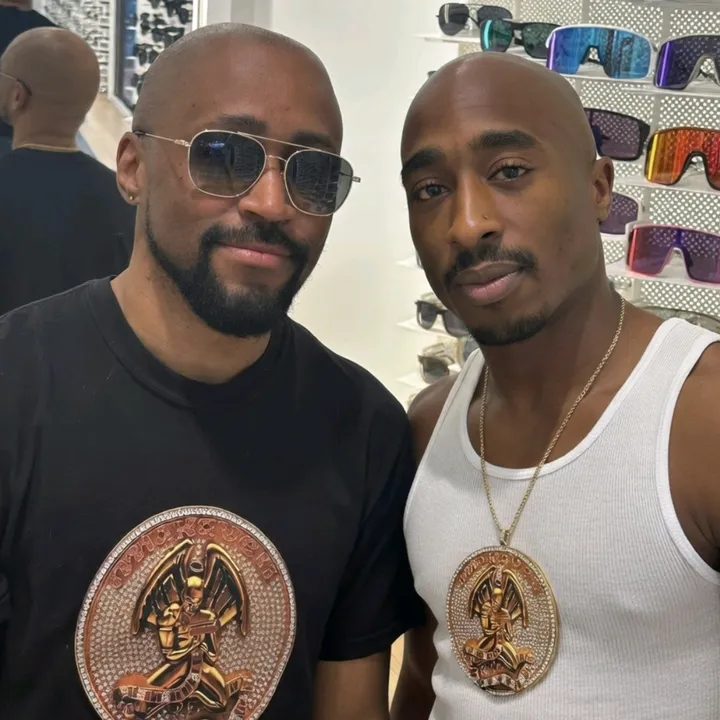 2pacakamrmakaveli74