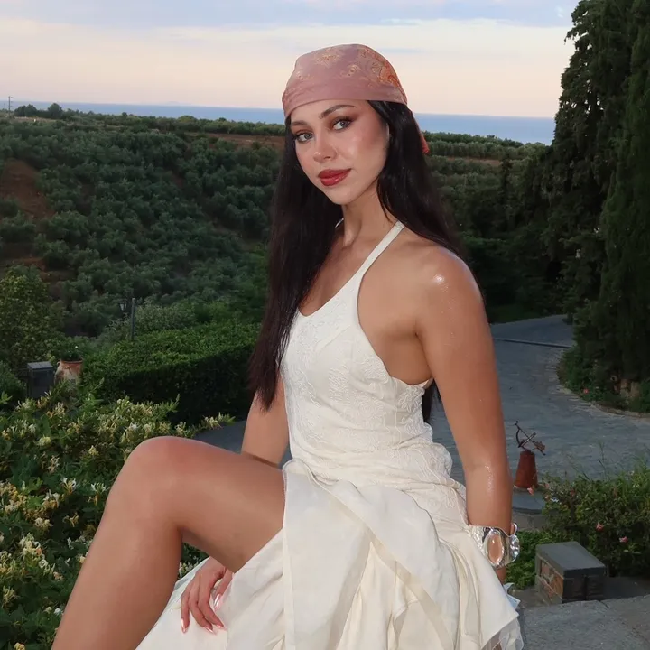 @bukettsenaa