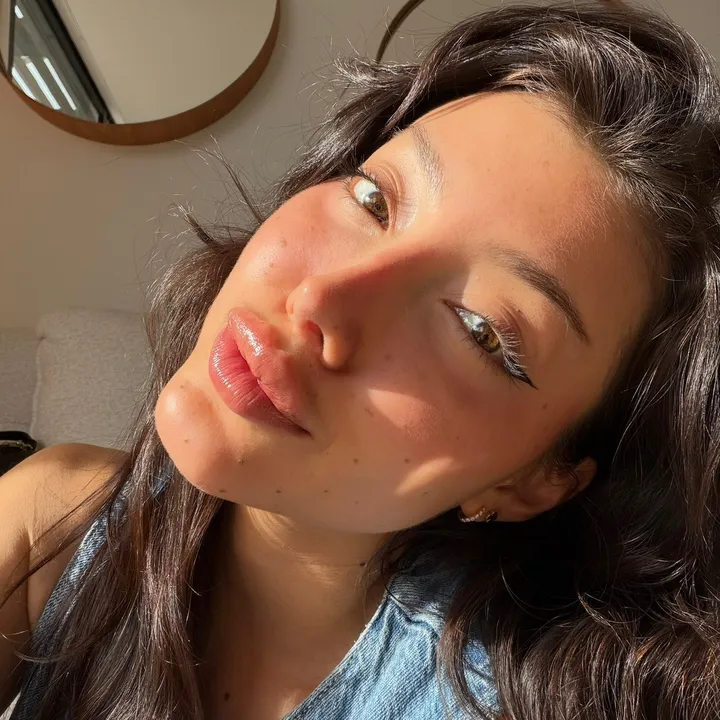 @queenruthlee