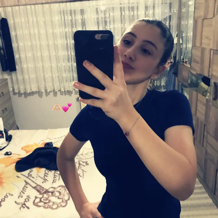 zeynepaks16