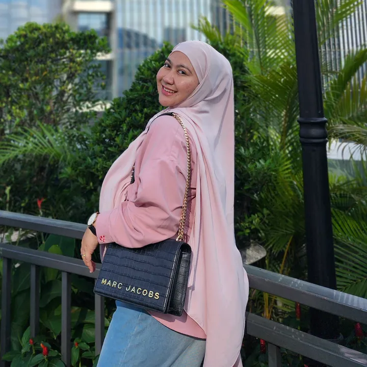@risa.musfita