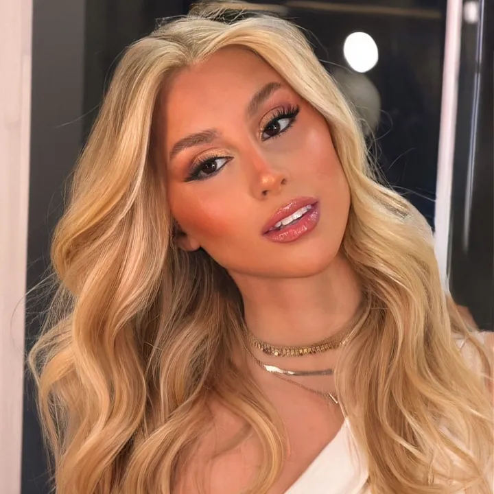 victoriacarvz