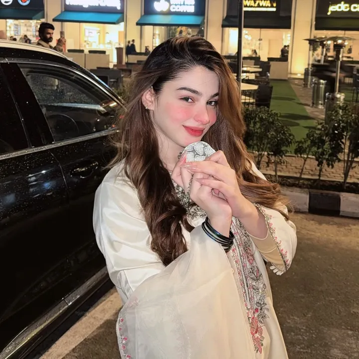 fatimaakashmiri