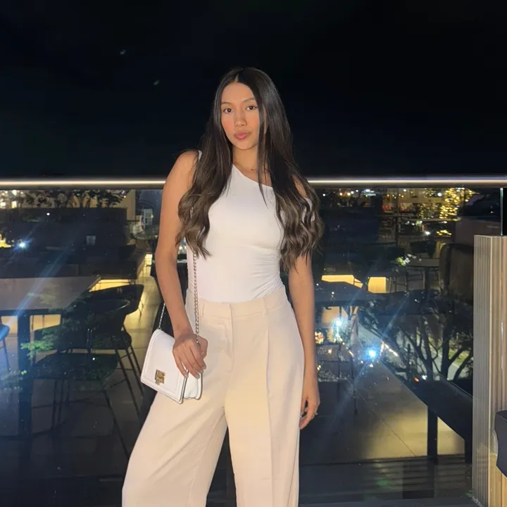 @adrianachavezz1