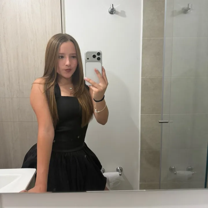 emilia.gomezzz00