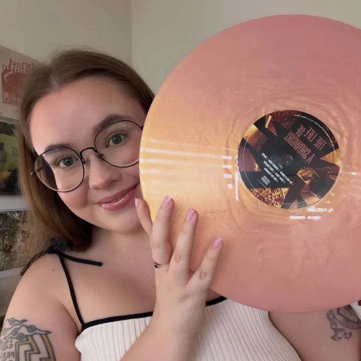 ellas.vinyl