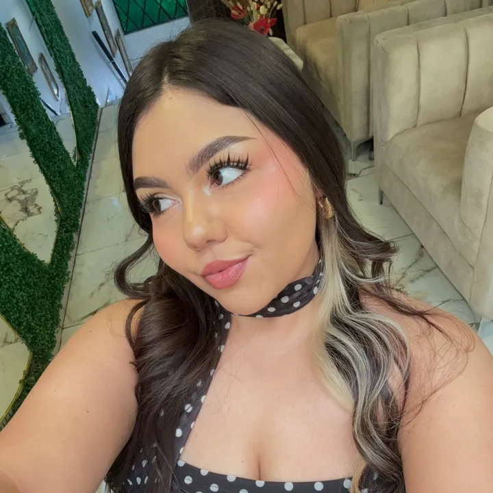 melanie_baz