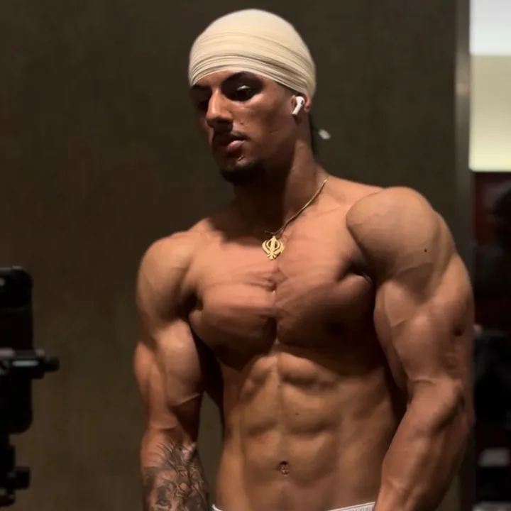 @lgurmandeep__