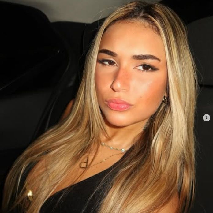 julia.guimaraes1_