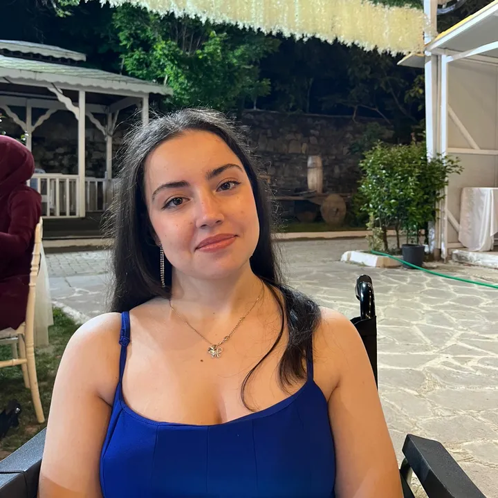 _thenisa_