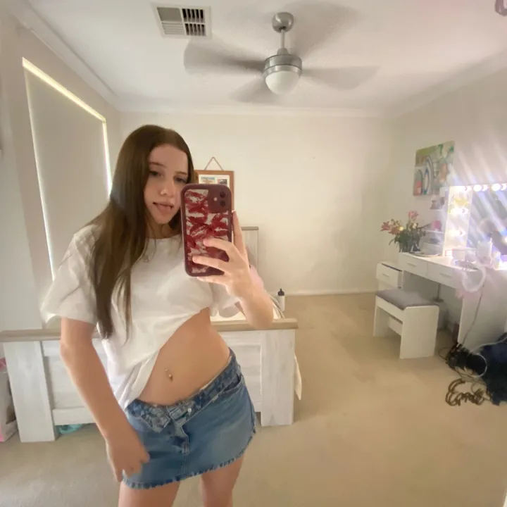 keira_mains1