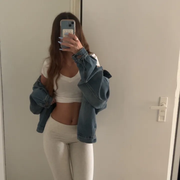 yael._barel