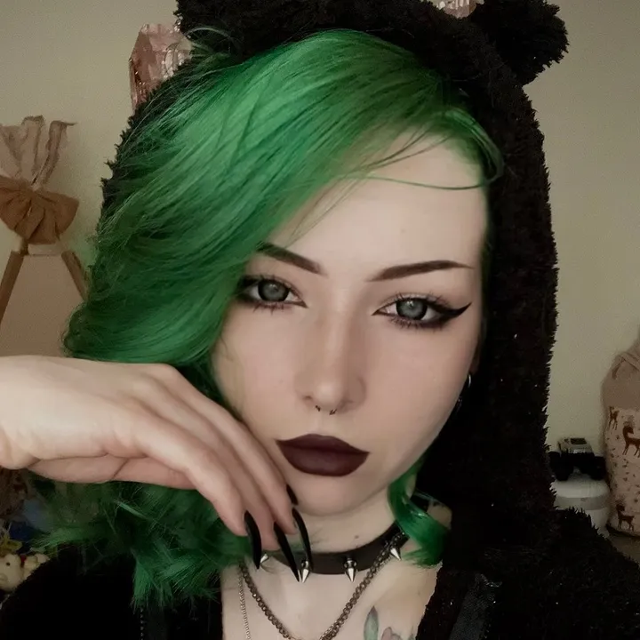 @grim.lace
