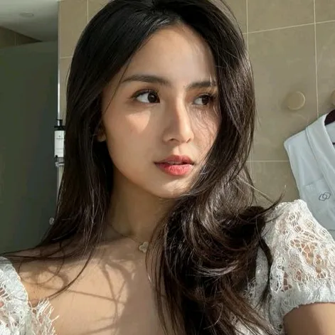 angiemarcheria01