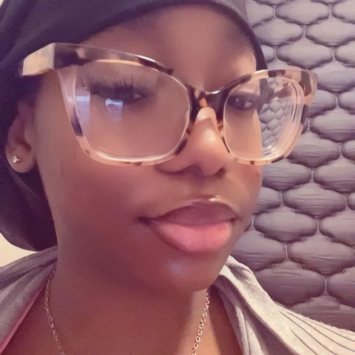 clara_12a