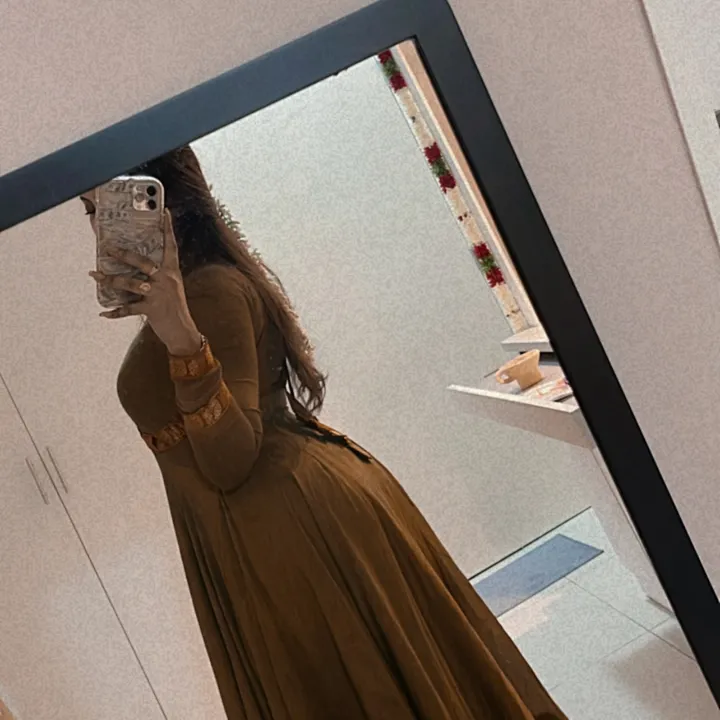 _.vaanii07