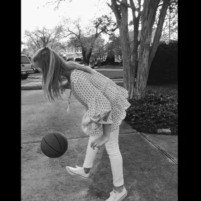 caroline.james