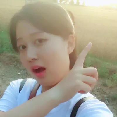小艺艺1