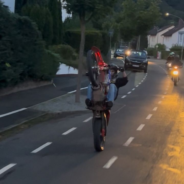 maikel_rr08