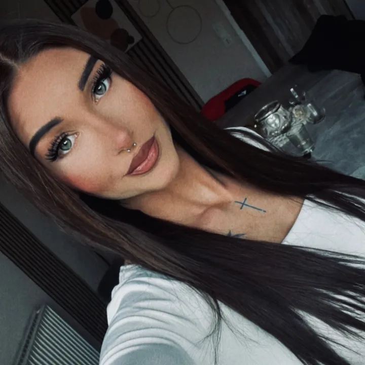 vanessa_buur