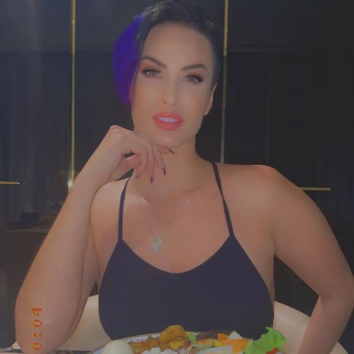 @zzahraelise