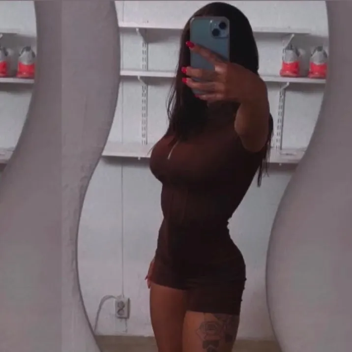 nelltorious1