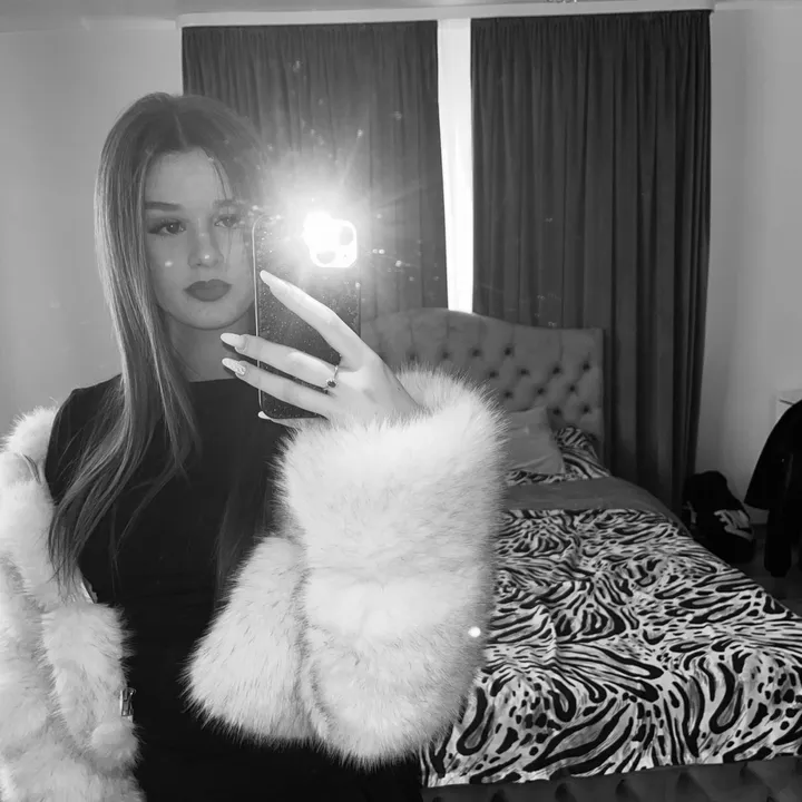 pop_denisaa