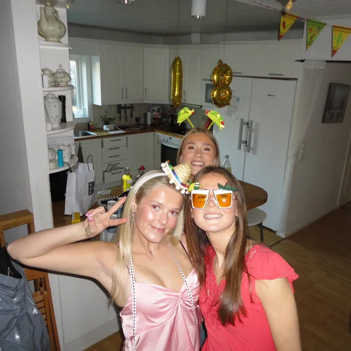 elladensnellla
