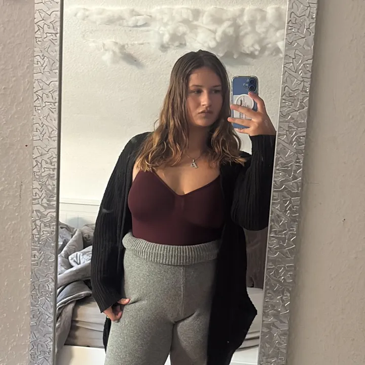 lara.rser0