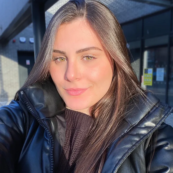 isabellaaqueiiroz