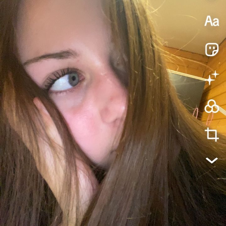 user4858111329569