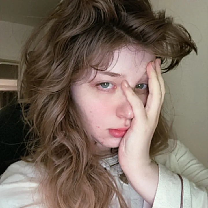 @shyblanche