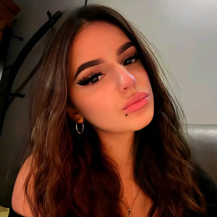 briiinetaaa