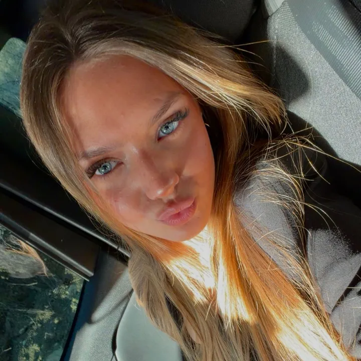 eleni.zylfo