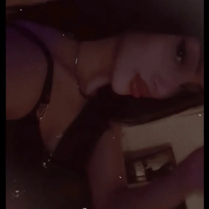 aleyna0_