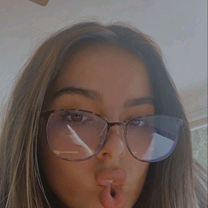 pouty.sunrea.tea