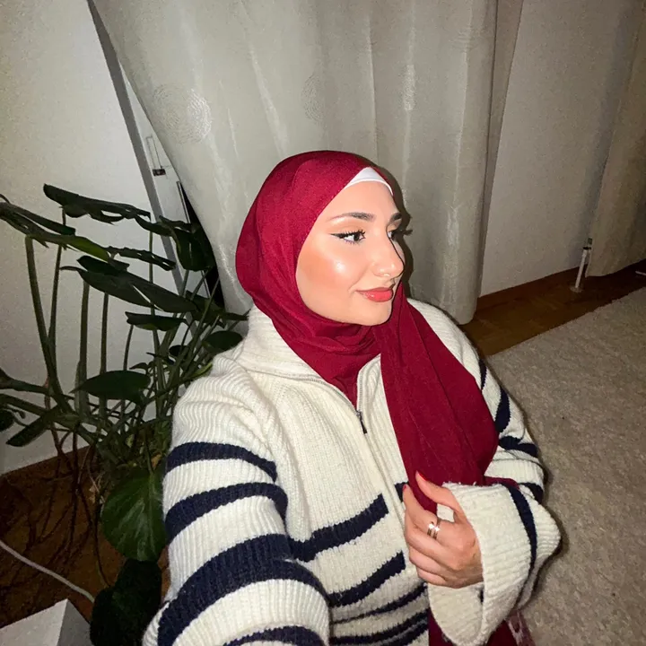 yumna.ja
