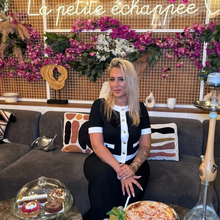 helenaladaronne