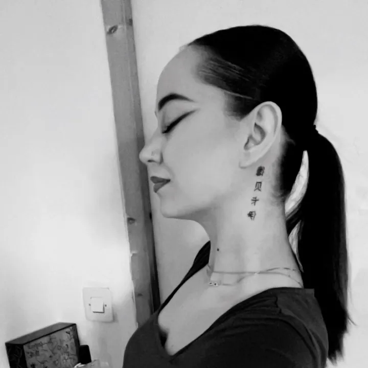 lesly_vrn
