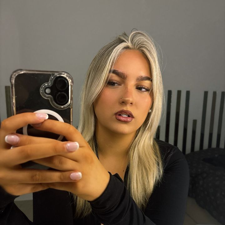 Ruby Grace - Back To Blonde
