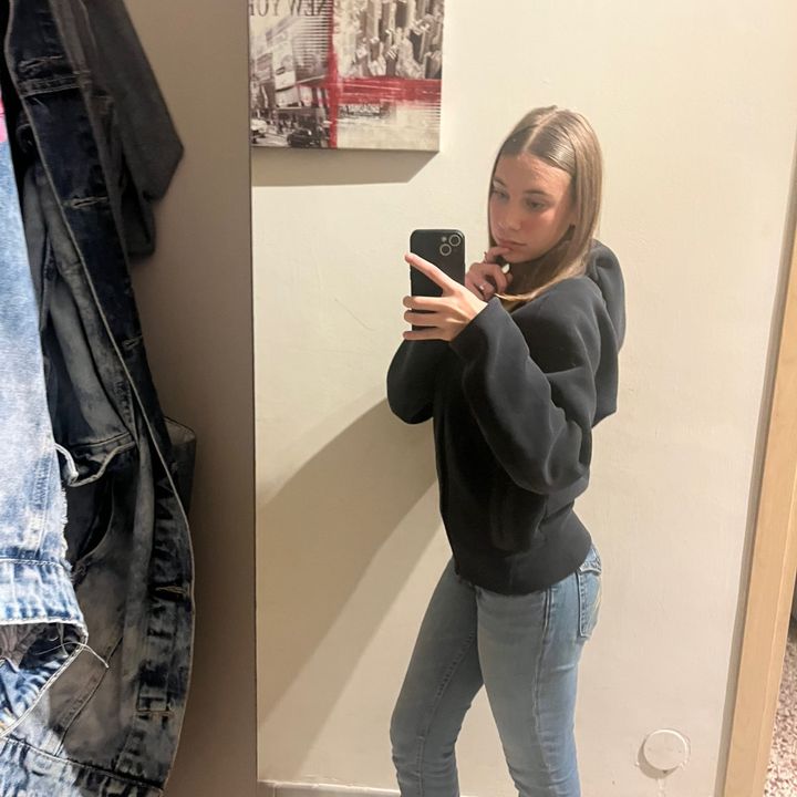sofiiii_spam🔕 - original sound - sofiiii_spam0